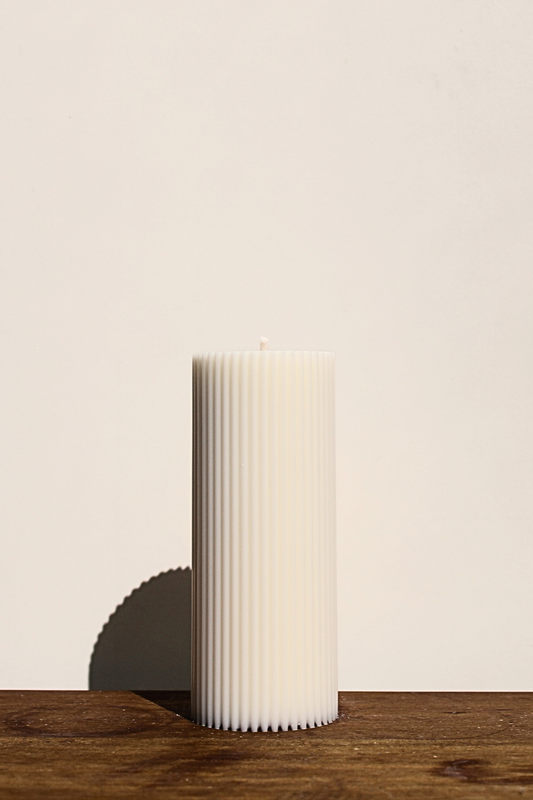 Essence Candle Medium - Ivory