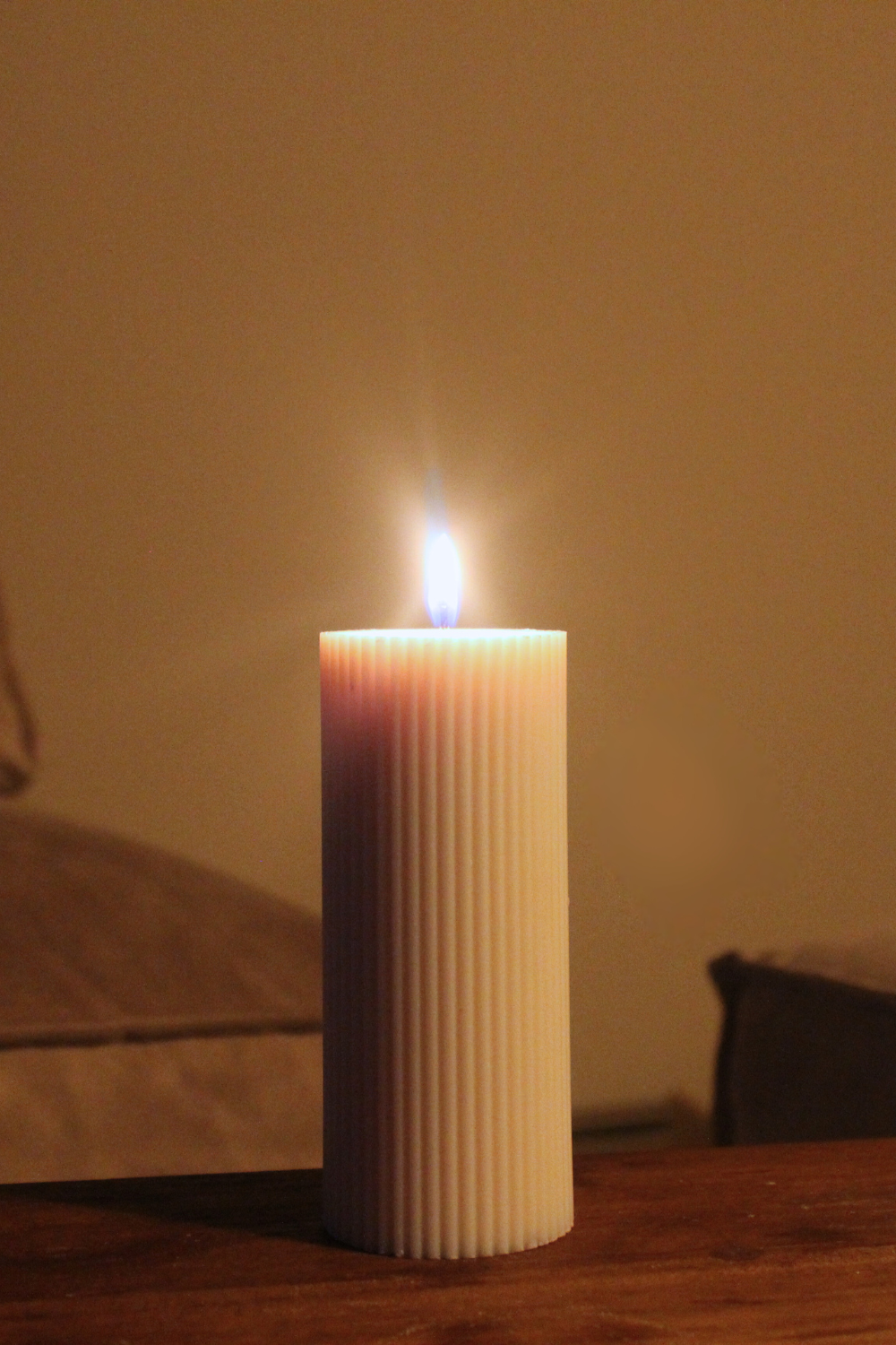 Essence Candle Medium - Ivory